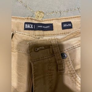 BKE khakis 30-32